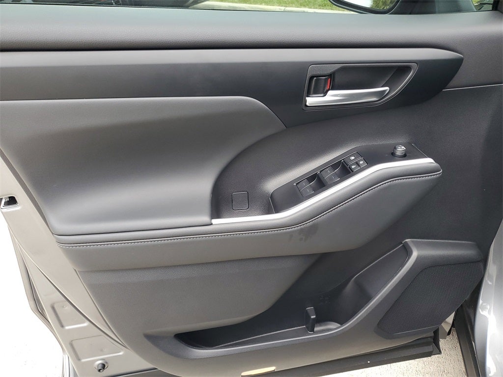 2026 Toyota Highlander XSE