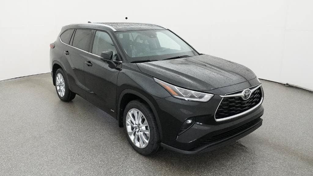 2026 Toyota Highlander Hybrid Limited