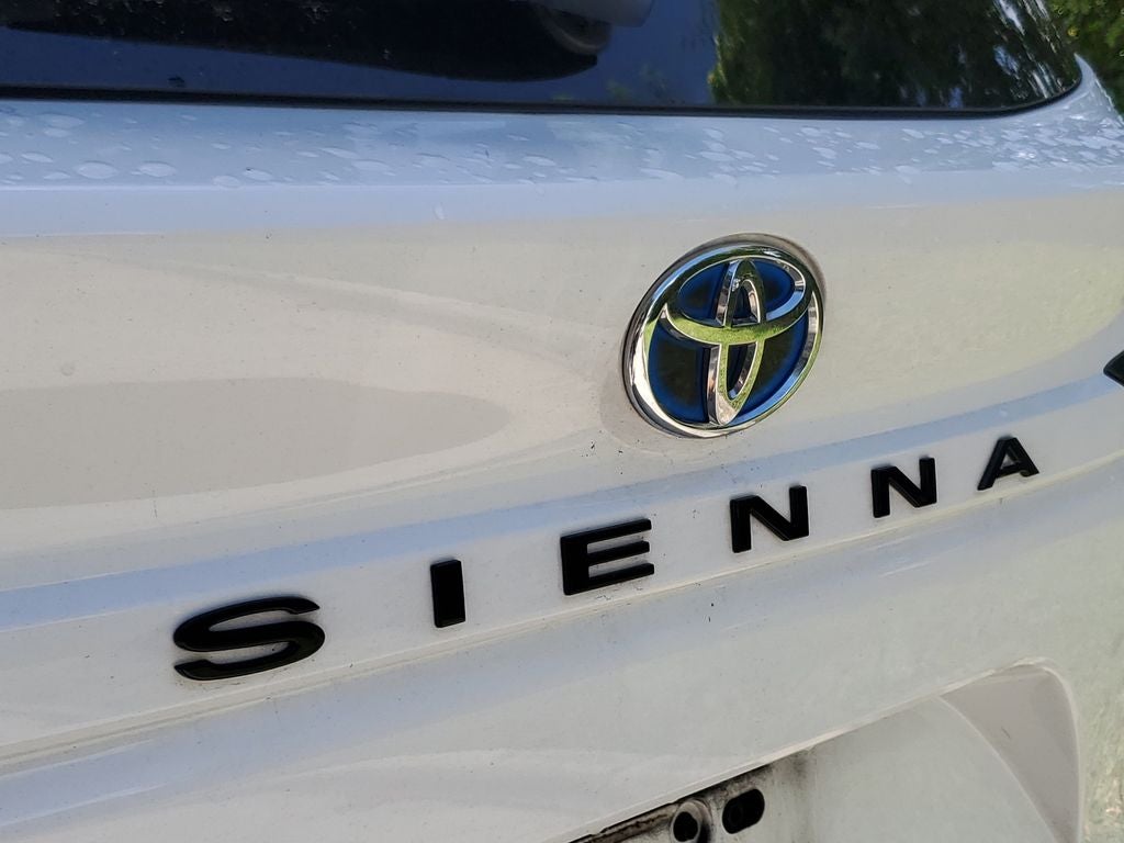 2024 Toyota Sienna XSE 7 Passenger