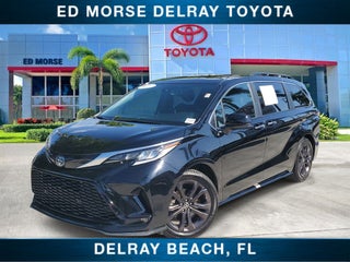 2022 Toyota Sienna XSE 7 Passenger