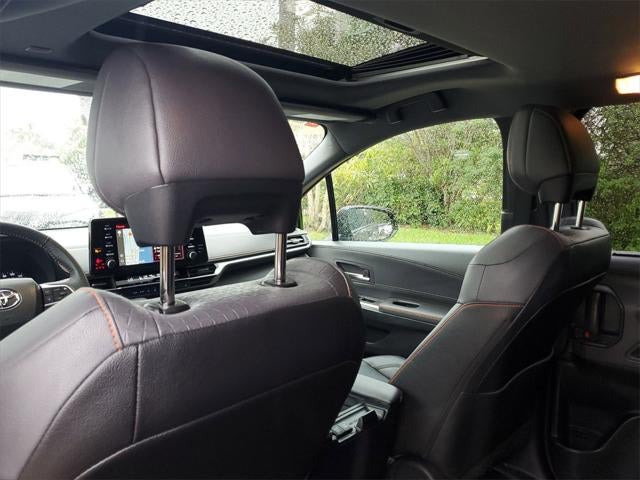 2022 Toyota Sienna XSE 7 Passenger
