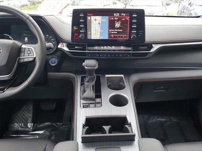 2022 Toyota Sienna XSE 7 Passenger