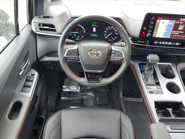 2022 Toyota Sienna XSE 7 Passenger