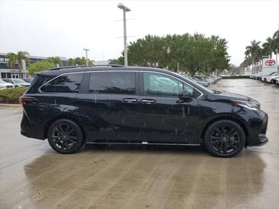2022 Toyota Sienna XSE 7 Passenger