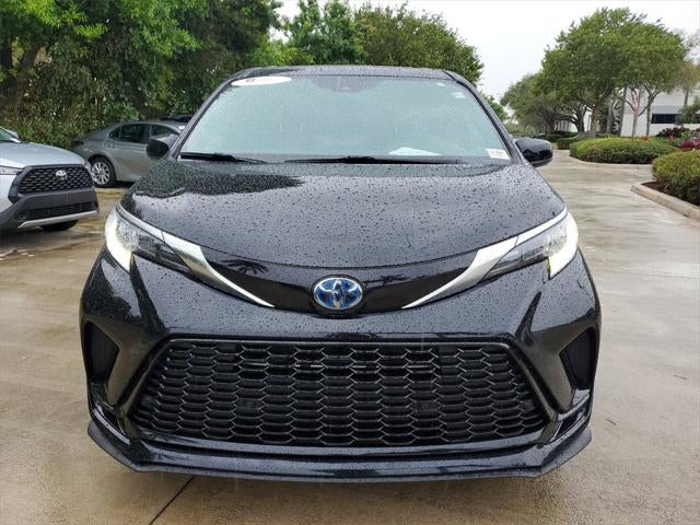 2022 Toyota Sienna XSE 7 Passenger