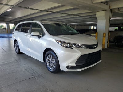 2026 Toyota Sienna XLE 7 Passenger