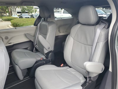 2023 Toyota Sienna Limited 7 Passenger