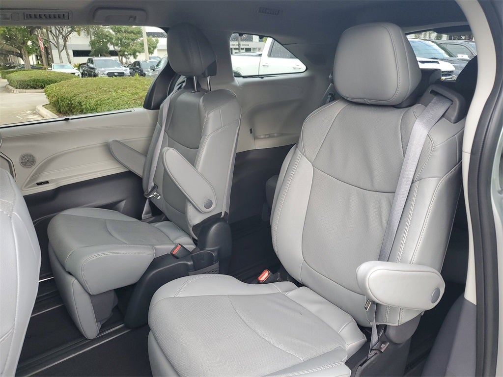 2023 Toyota Sienna Limited 7 Passenger