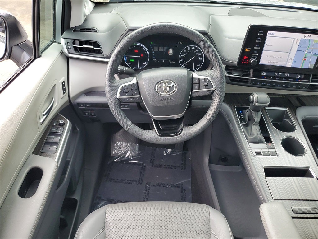 2023 Toyota Sienna Limited 7 Passenger