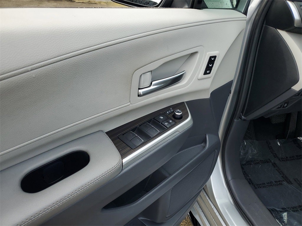 2023 Toyota Sienna Limited 7 Passenger