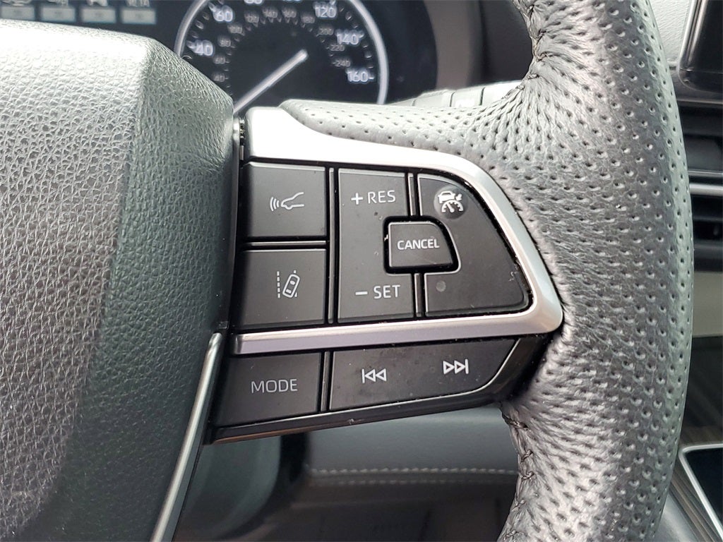 2023 Toyota Sienna Limited 7 Passenger