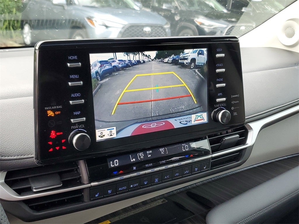 2023 Toyota Sienna Limited 7 Passenger