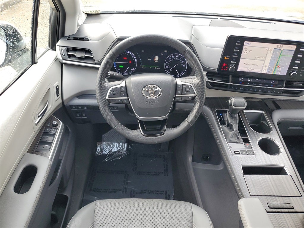 2021 Toyota Sienna Limited 7 Passenger