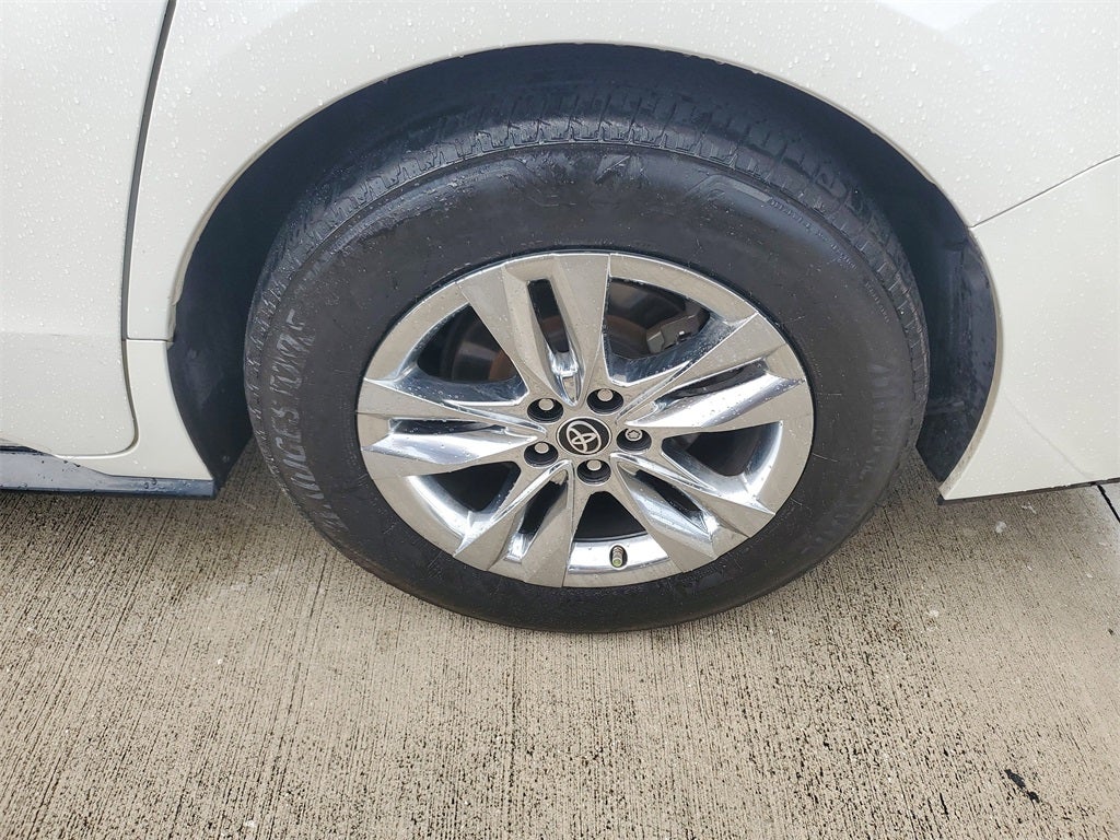 2021 Toyota Sienna Limited 7 Passenger