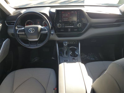 2022 Toyota Highlander LE