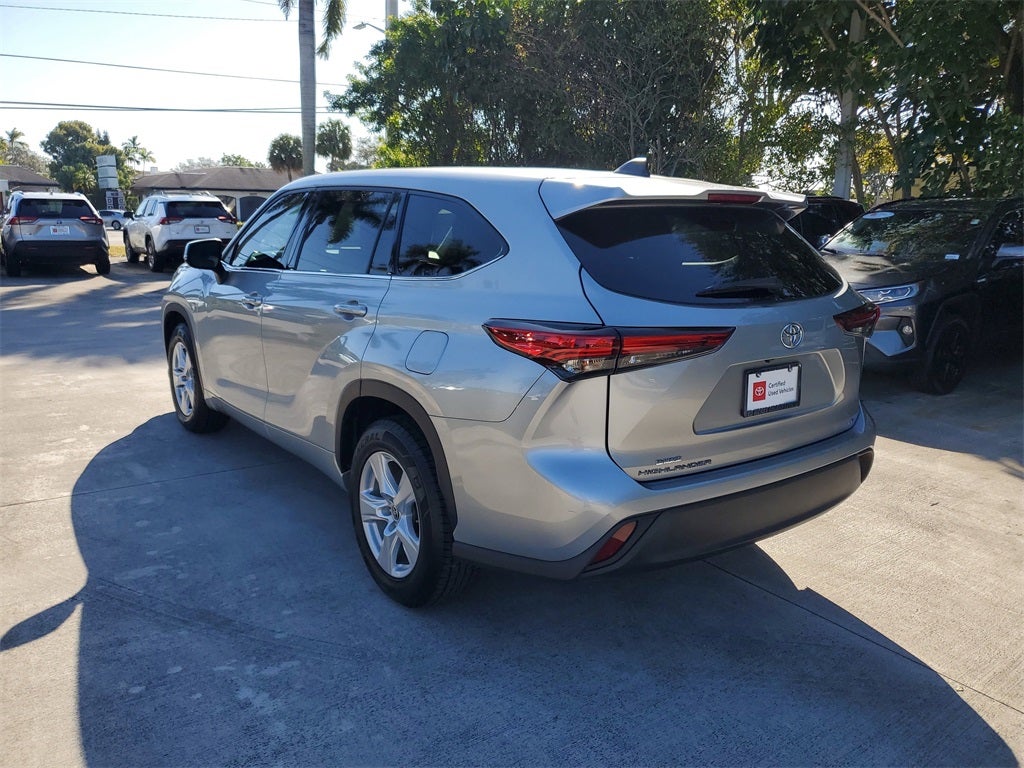 2022 Toyota Highlander LE