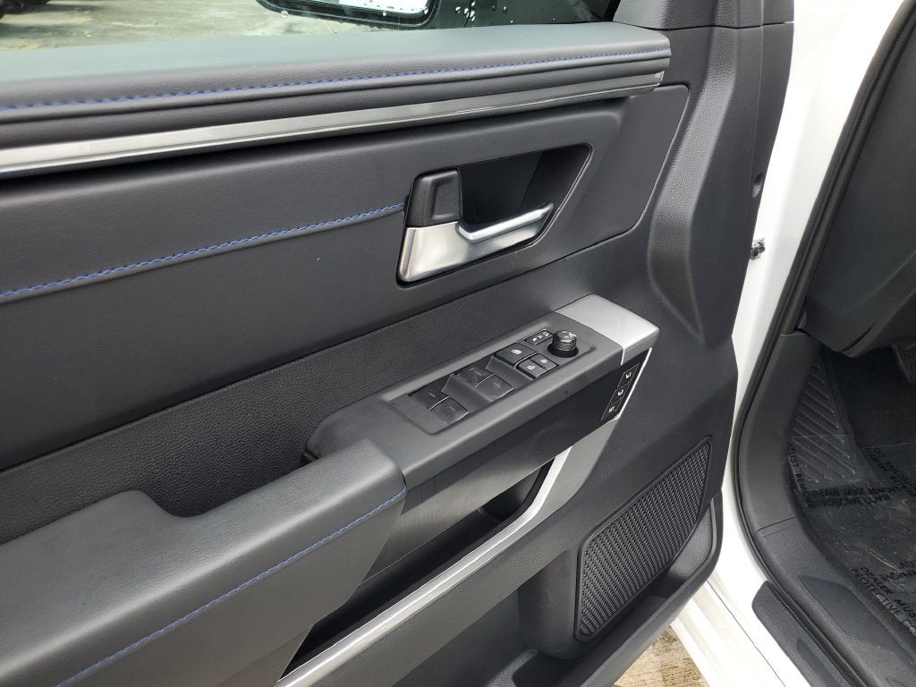 2025 Toyota Tundra Hybrid Platinum
