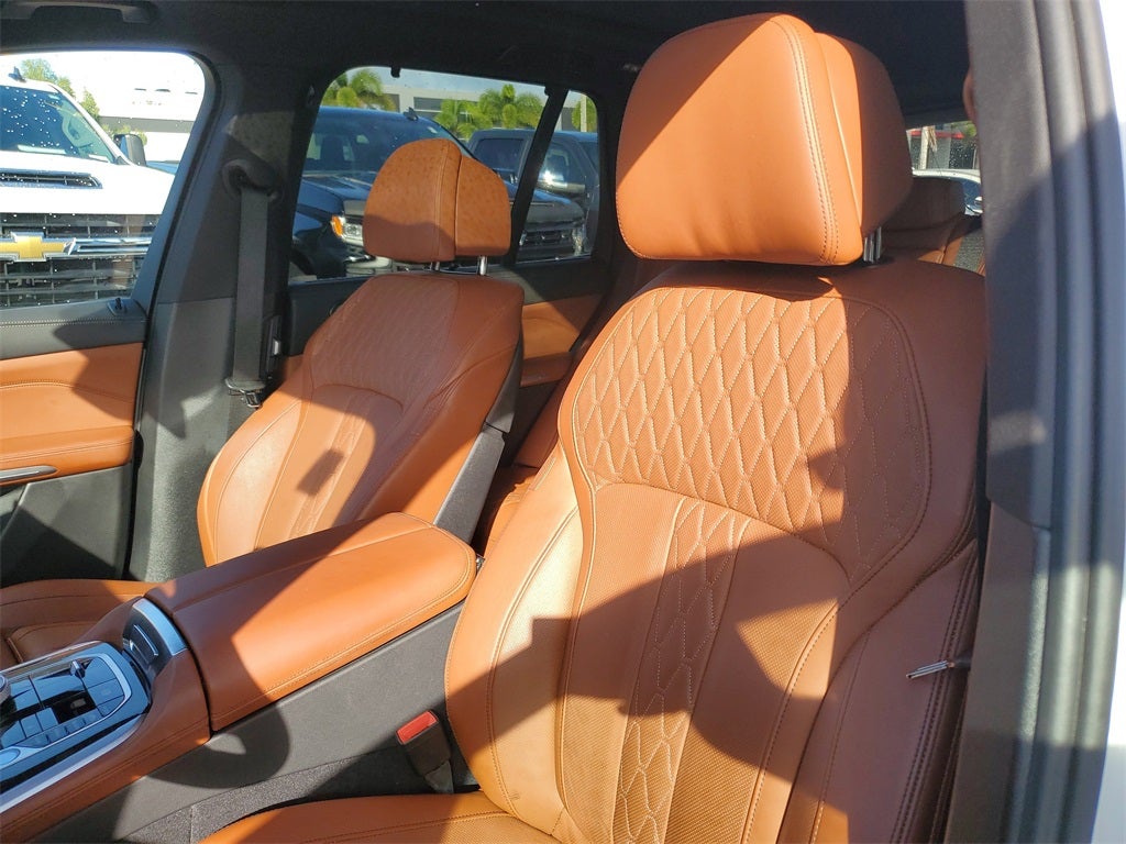 2025 BMW X5 xDrive50e