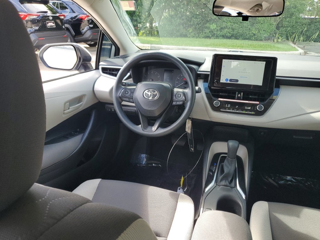 2025 Toyota Corolla LE