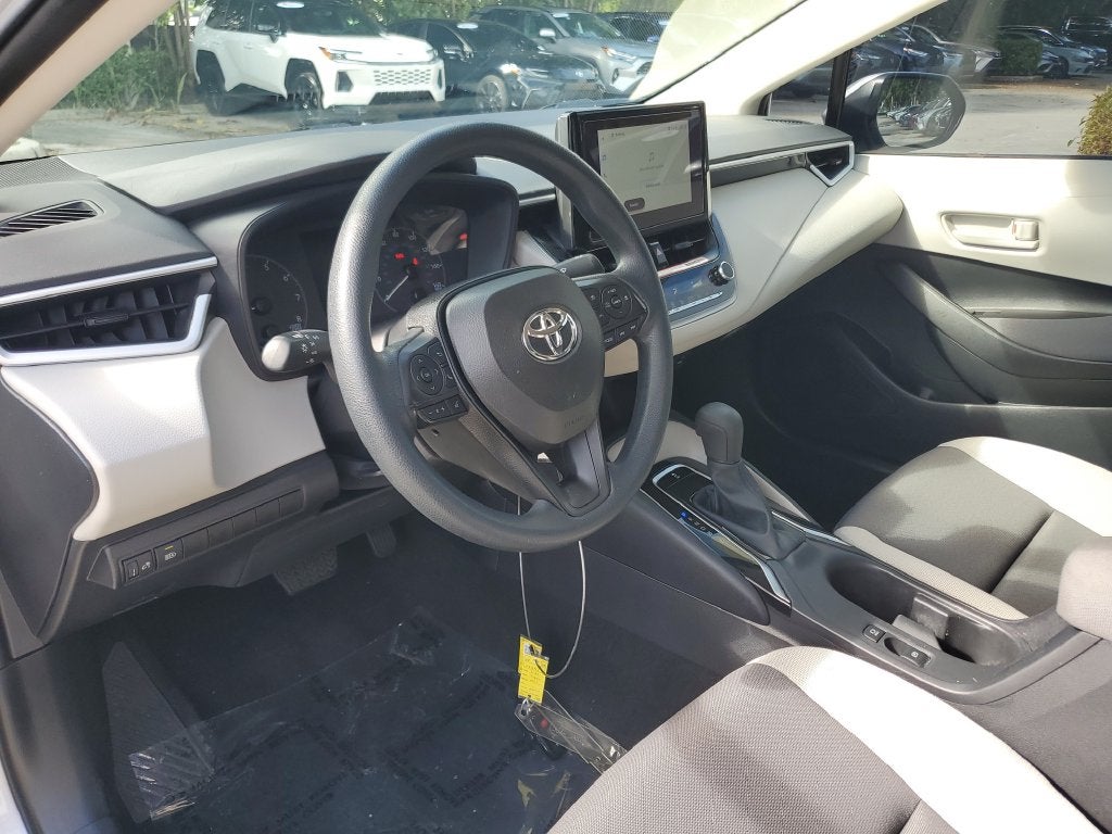 2025 Toyota Corolla LE