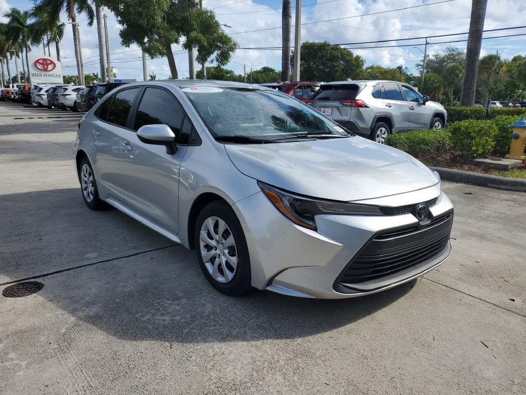 2025 Toyota Corolla LE