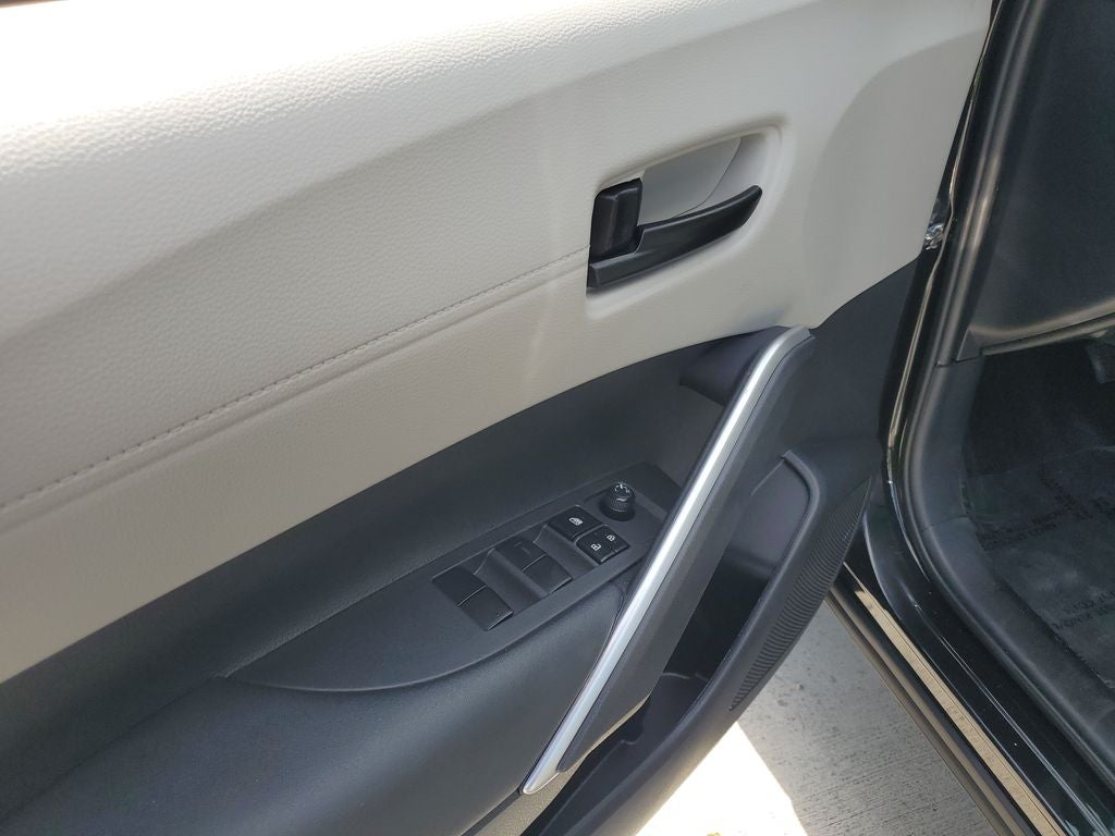 2024 Toyota Corolla Cross L - Photo 17