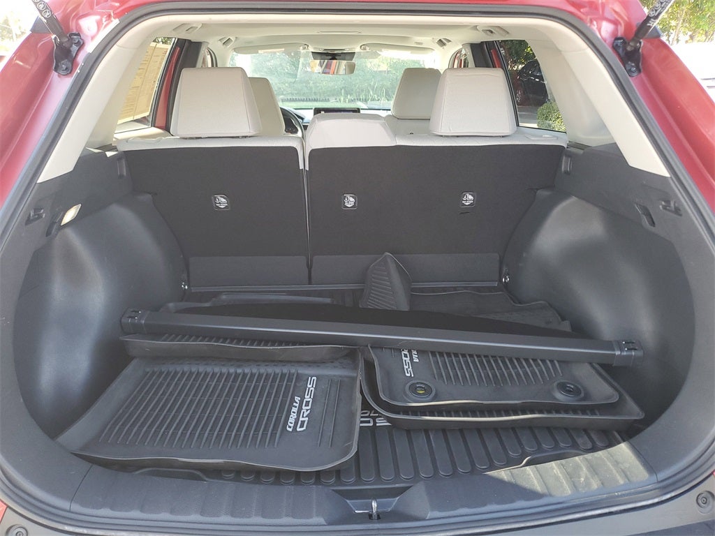 2024 Toyota Corolla Cross LE