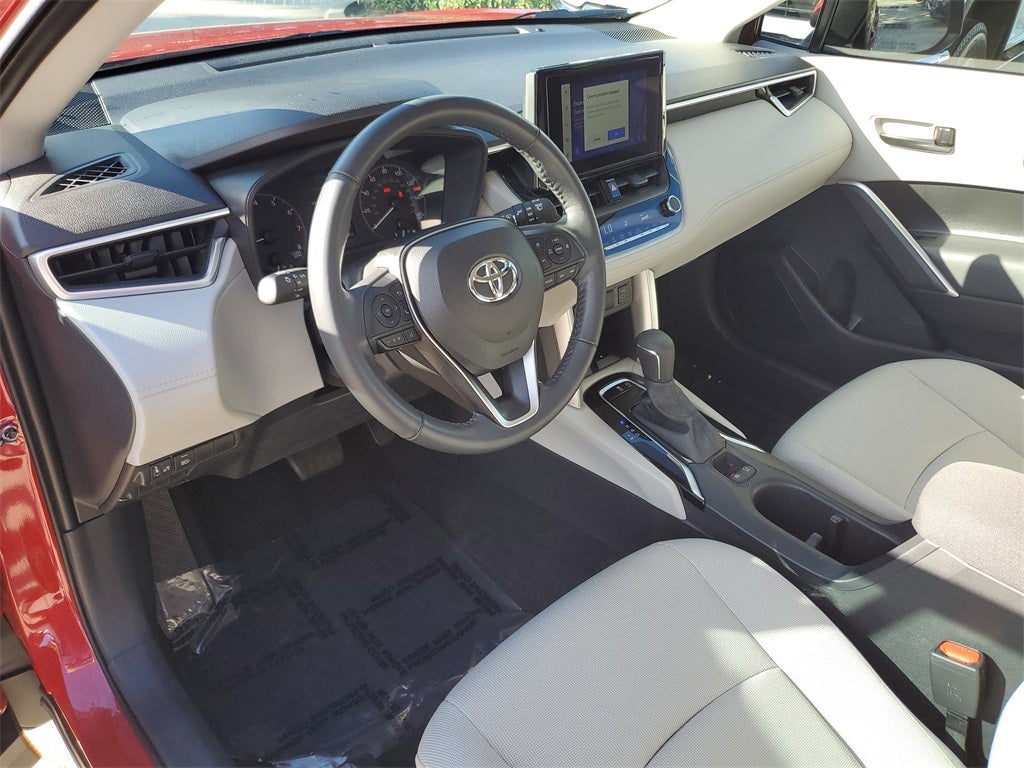 2024 Toyota Corolla Cross LE