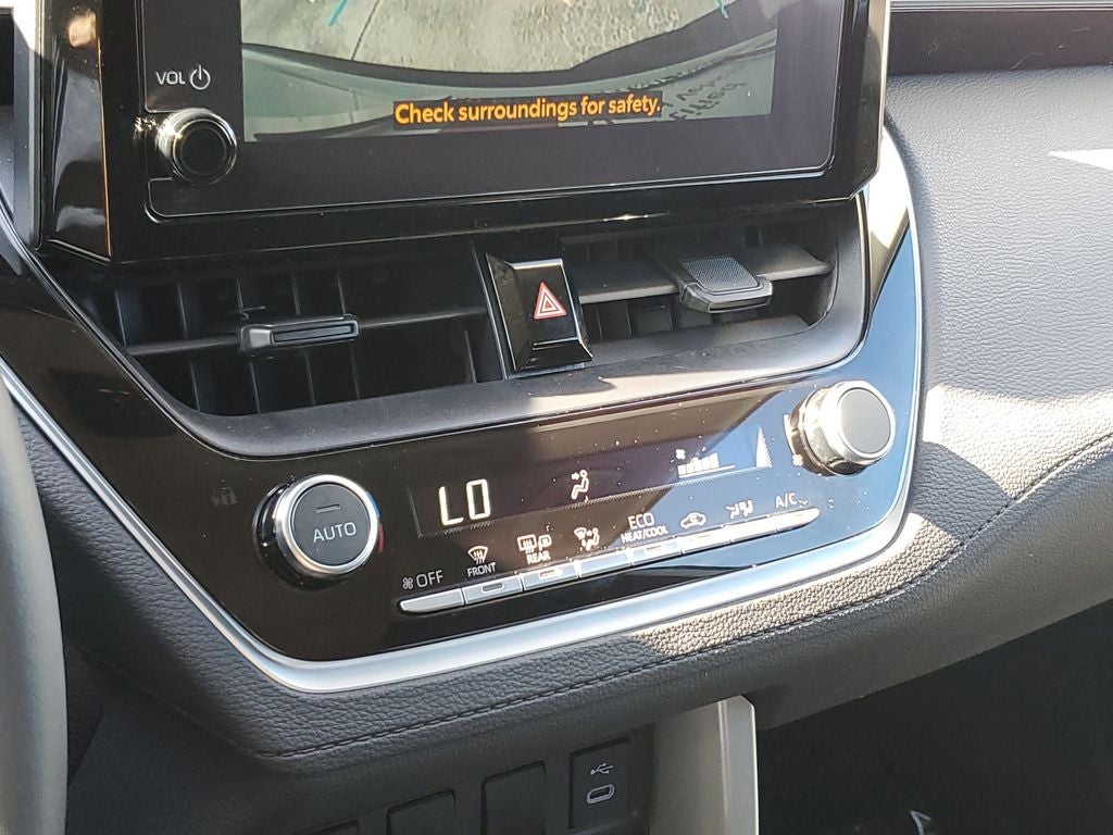 2024 Toyota Corolla Cross LE