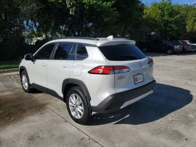 2024 Toyota Corolla Cross LE