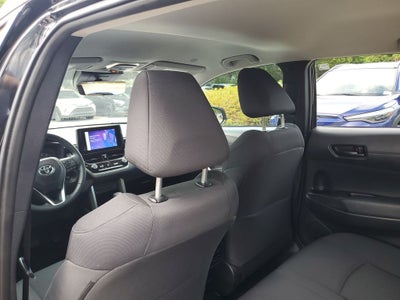 2024 Toyota Corolla Cross LE
