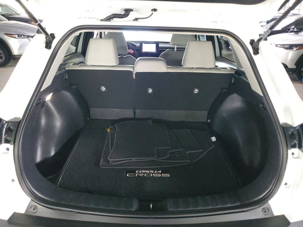 2024 Toyota Corolla Cross LE