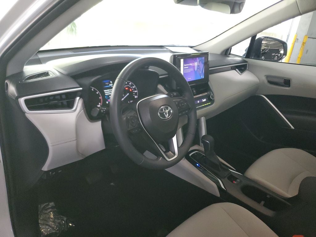 2024 Toyota Corolla Cross LE