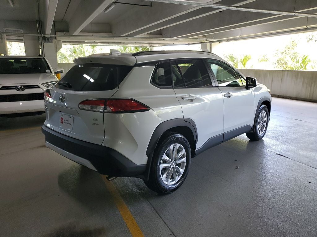 2024 Toyota Corolla Cross LE
