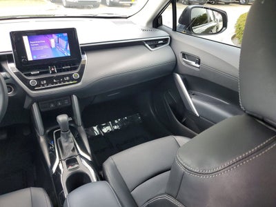 2023 Toyota Corolla Cross XLE