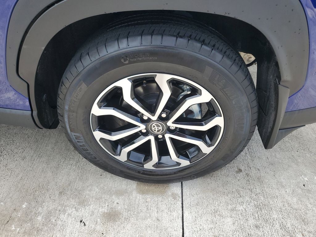 2024 Toyota Corolla Cross Hybrid SE