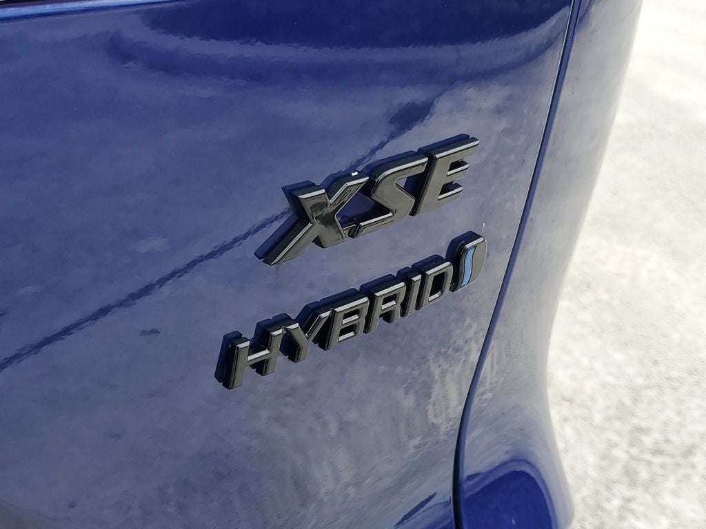 2023 Toyota Corolla Cross Hybrid XSE