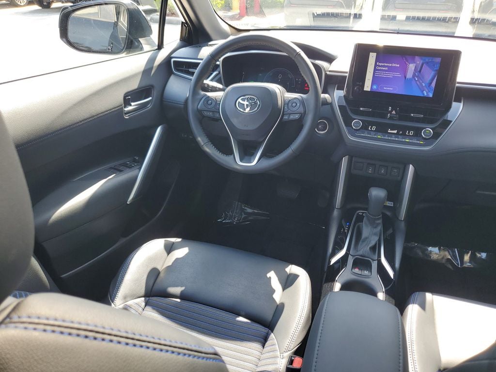 2023 Toyota Corolla Cross Hybrid XSE