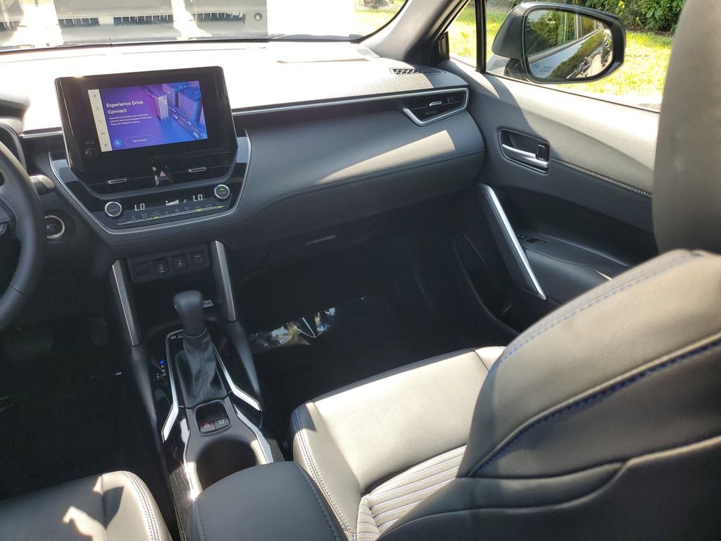 2023 Toyota Corolla Cross Hybrid XSE