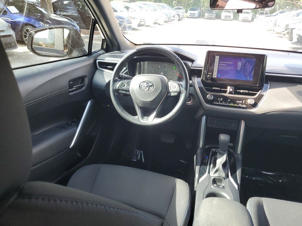 2023 Toyota Corolla Cross Hybrid SE
