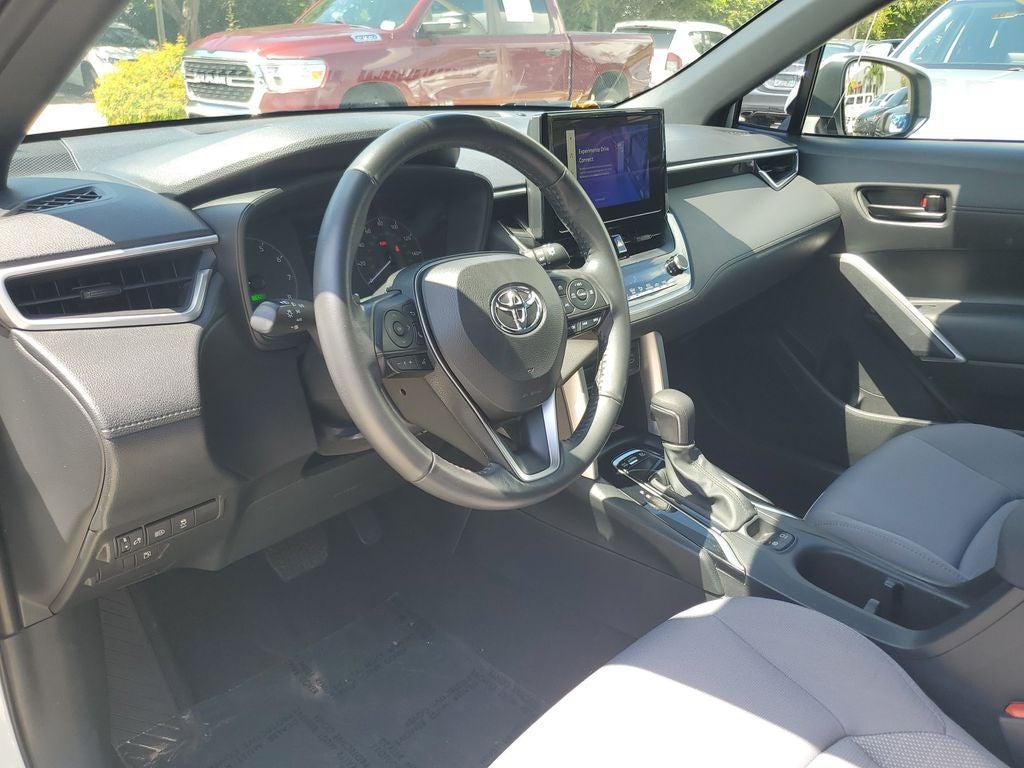 2023 Toyota Corolla Cross Hybrid SE