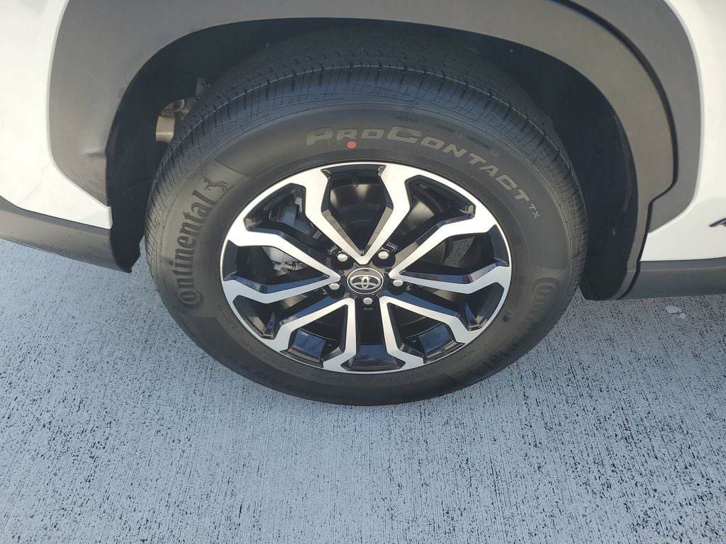 2023 Toyota Corolla Cross Hybrid SE