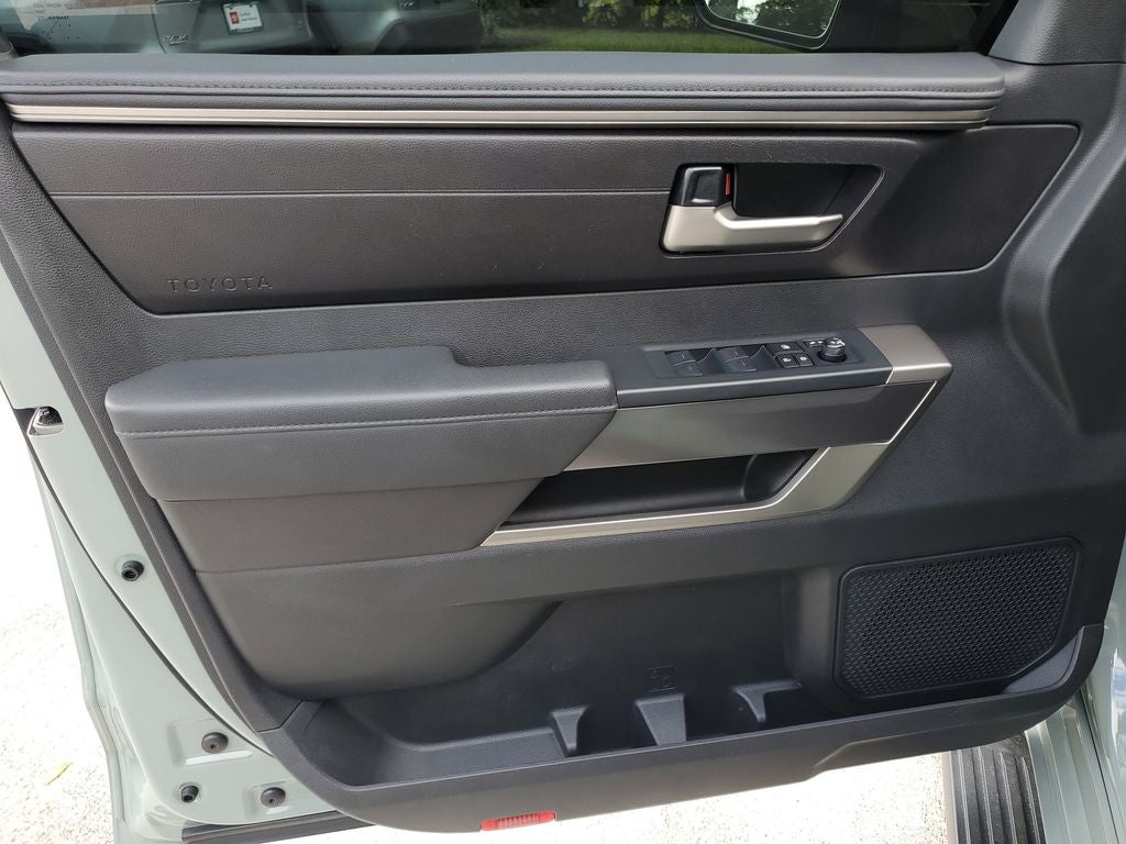 2024 Toyota Sequoia SR5