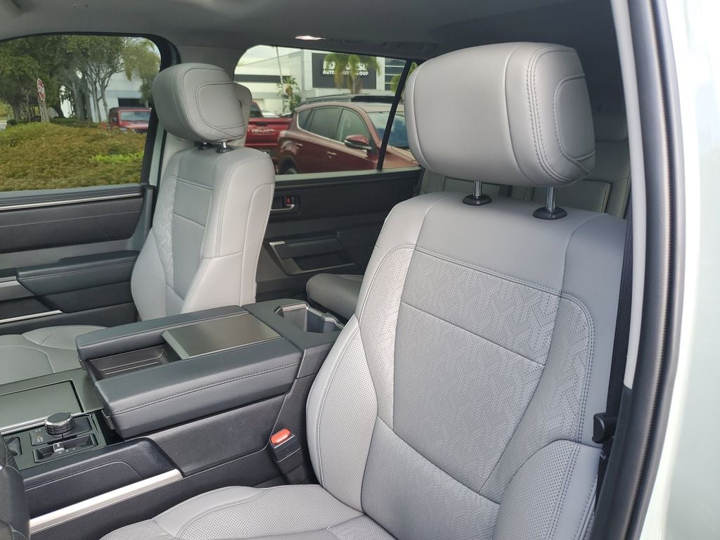 2024 Toyota Sequoia SR5