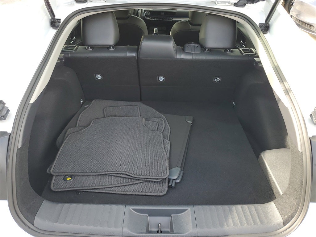 2025 Toyota Prius XLE