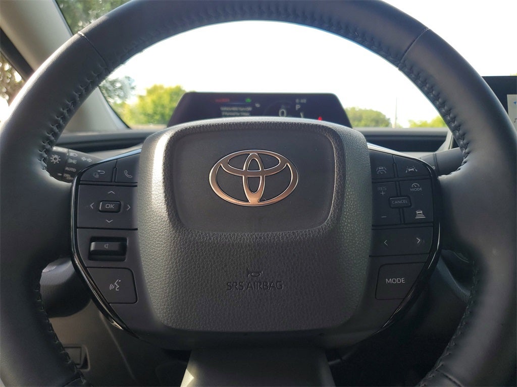 2025 Toyota Prius XLE