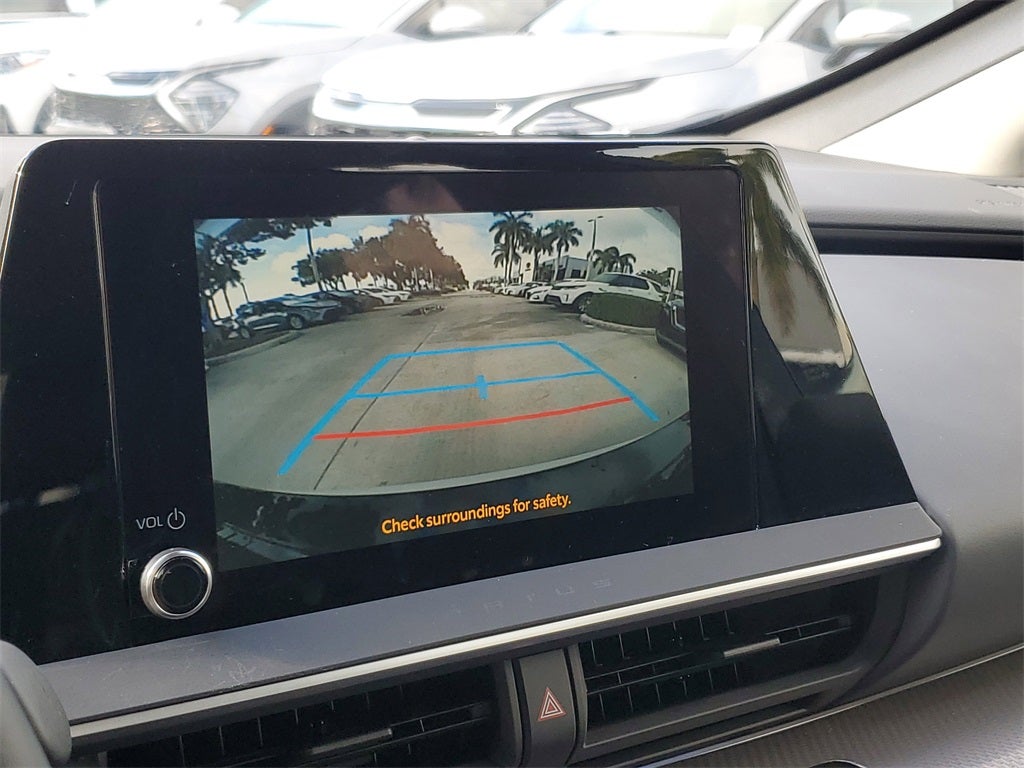 2025 Toyota Prius XLE