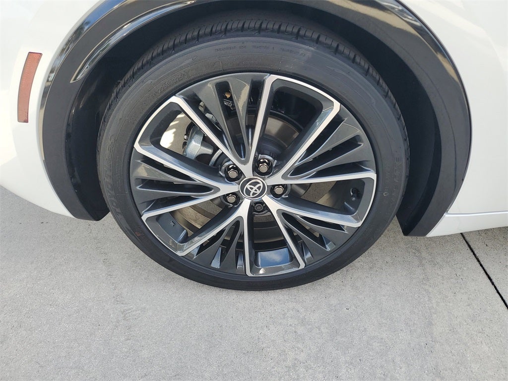 2025 Toyota Prius XLE