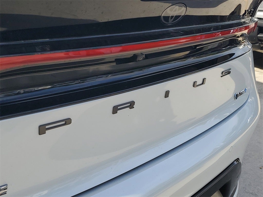 2025 Toyota Prius XLE