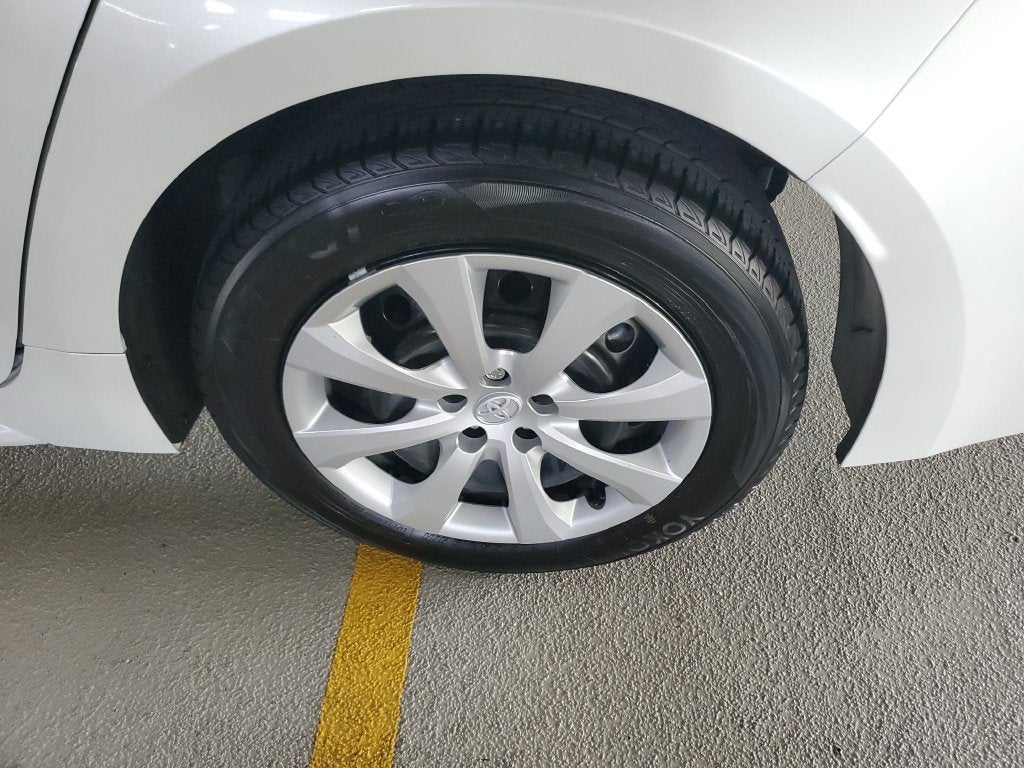 2024 Toyota Corolla Hybrid LE
